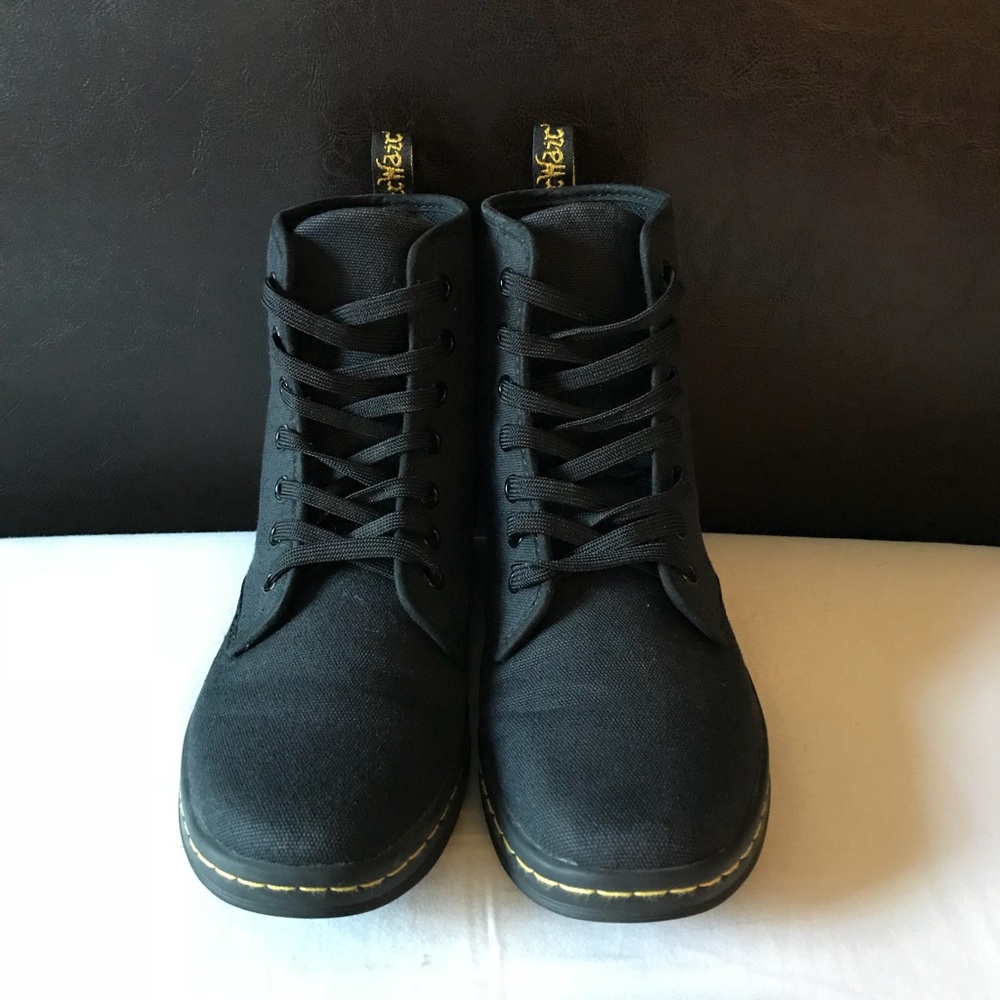 Dr Martens Shoreditch boots